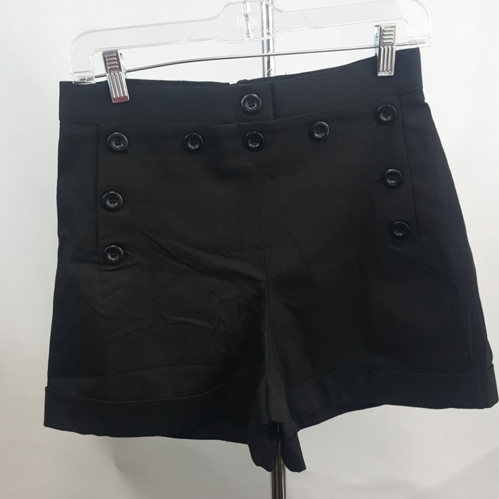 Cache High Waisted Nautical Style Shorts.